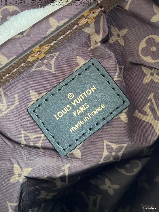 Cheap Ski Teddy Backpack Nano Vuitton Louis 0803